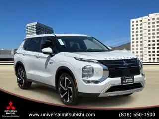 2024 Mitsubishi Outlander Plug-in Hybrid SE S-AWC's photo