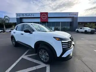 2026 Nissan Kicks 2.0 S's photo