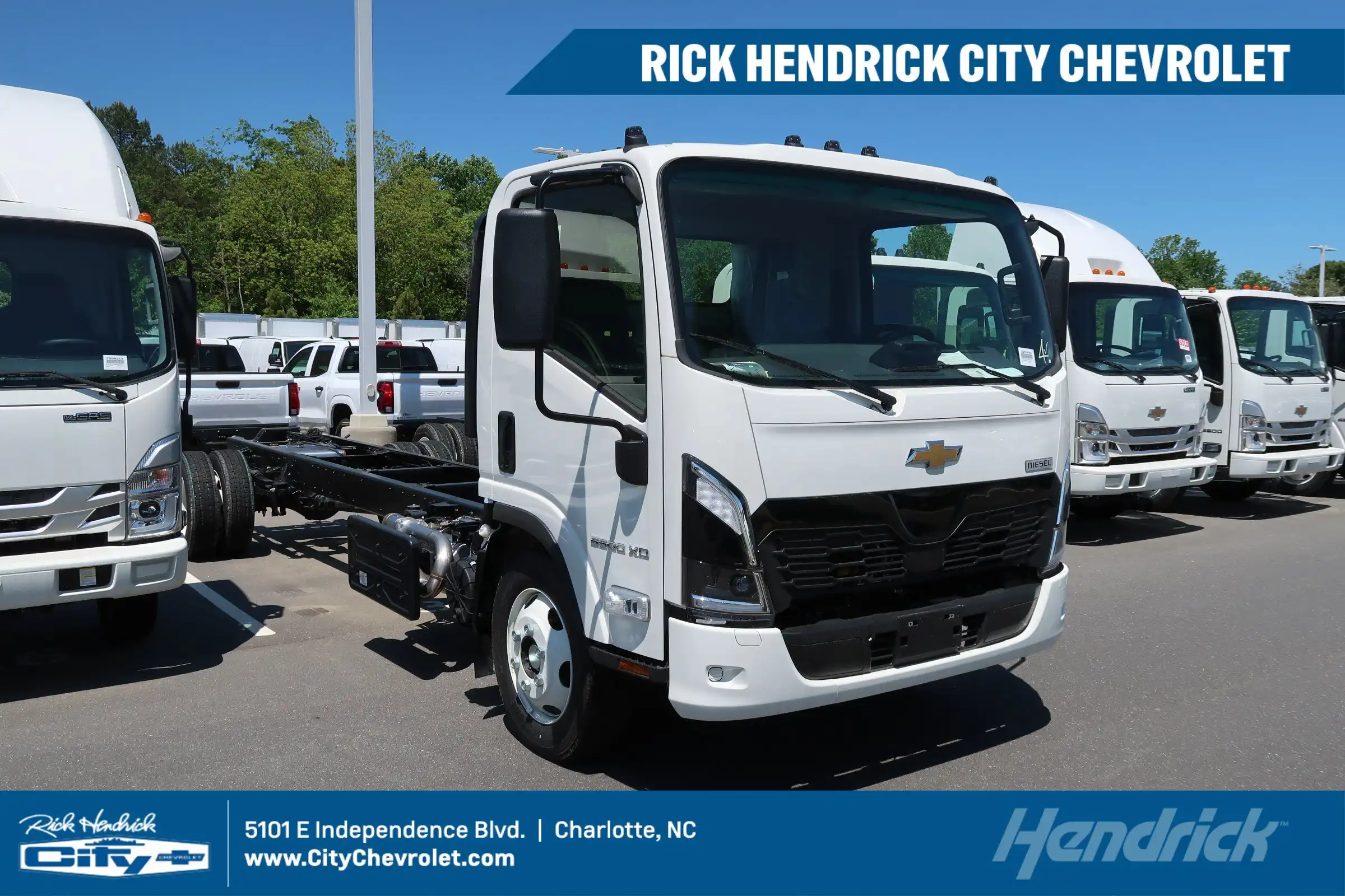 2025 Chevrolet Low Cab Forward's photo