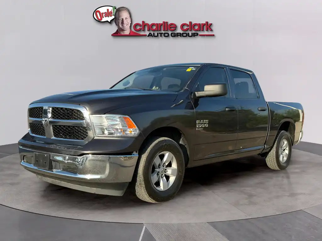 2022 RAM 1500 Classic SLT Crew Cab 5'7's photo