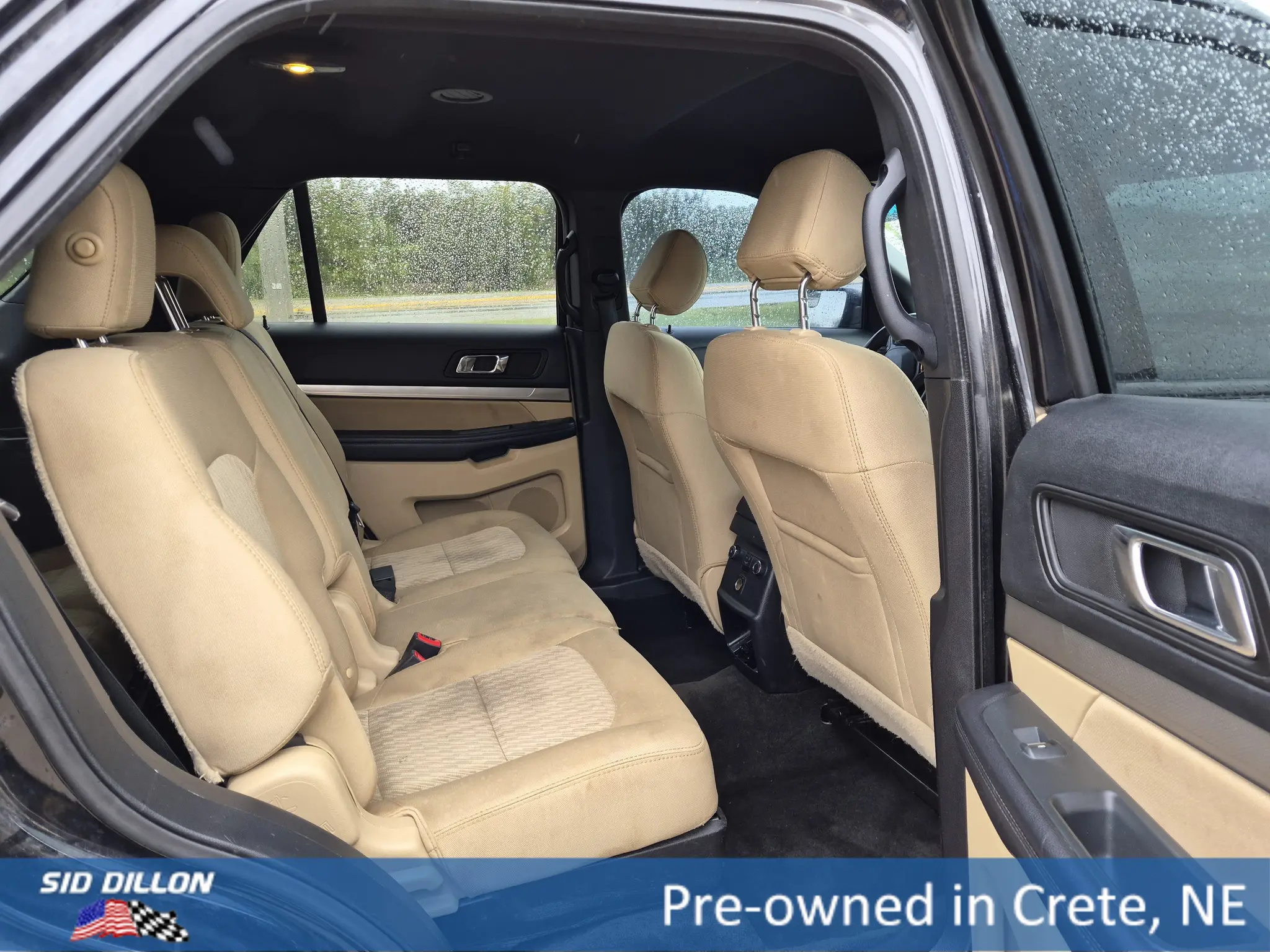 2017 Ford Explorer Base 4WD photo 5
