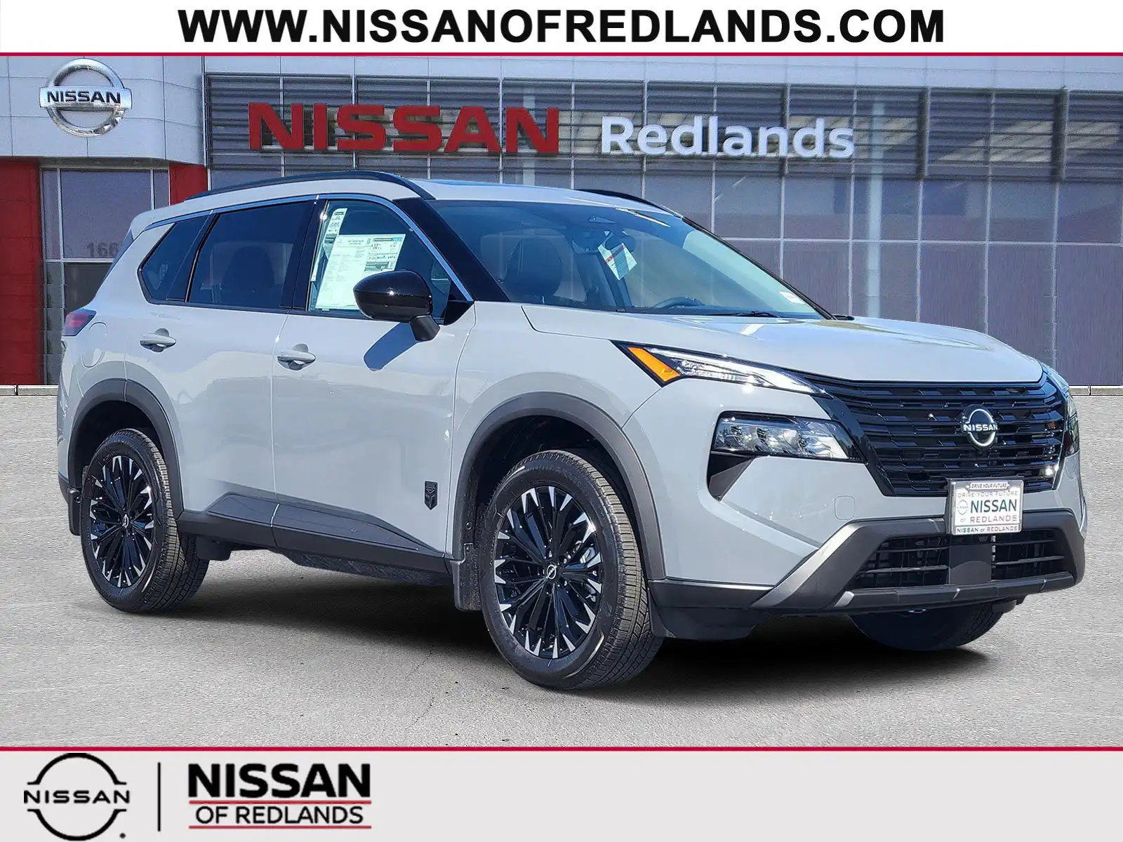 2026 Nissan Rogue Dark Armor's photo