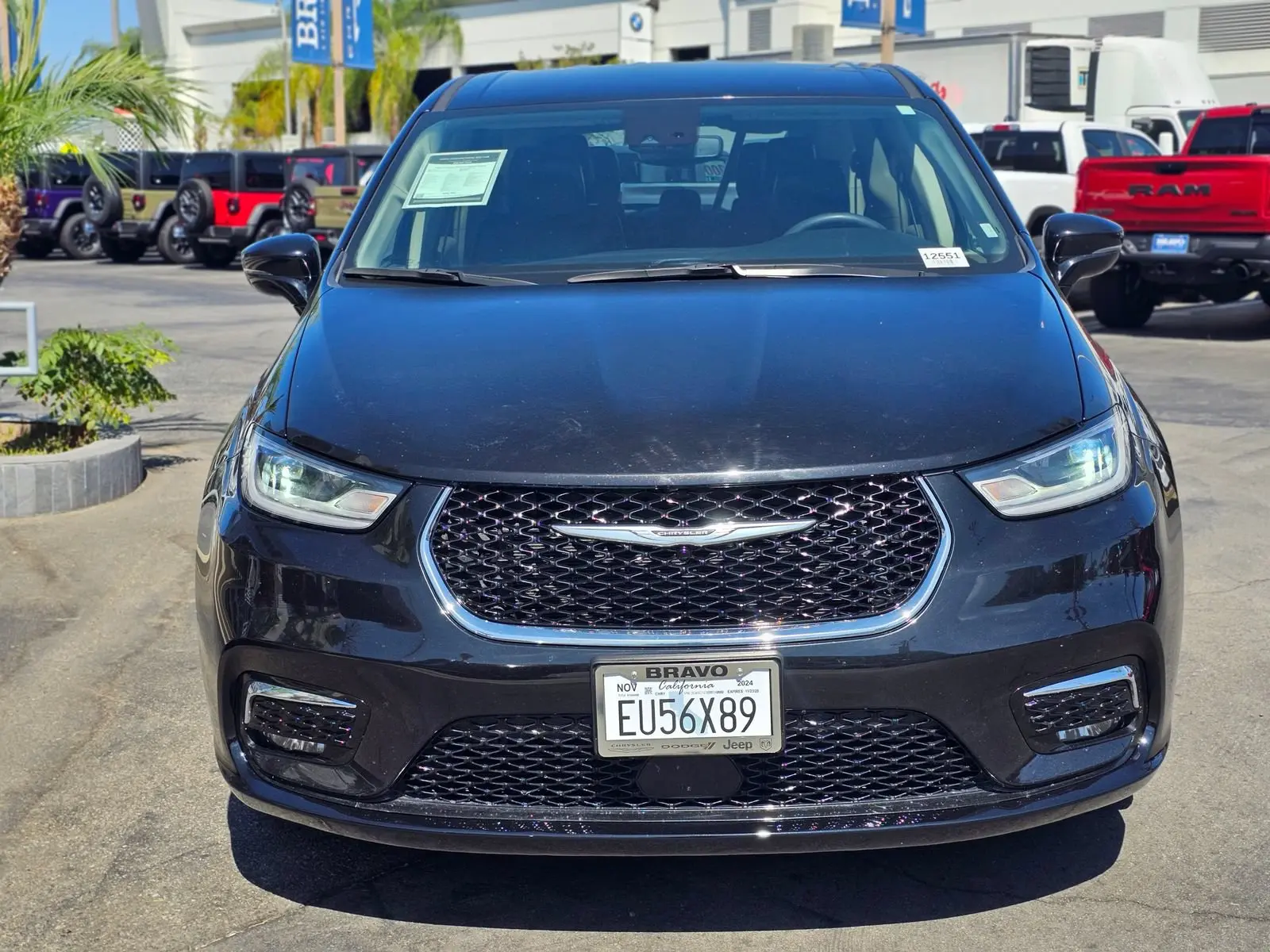2024 Chrysler Pacifica Hybrid PHEV Select photo 3
