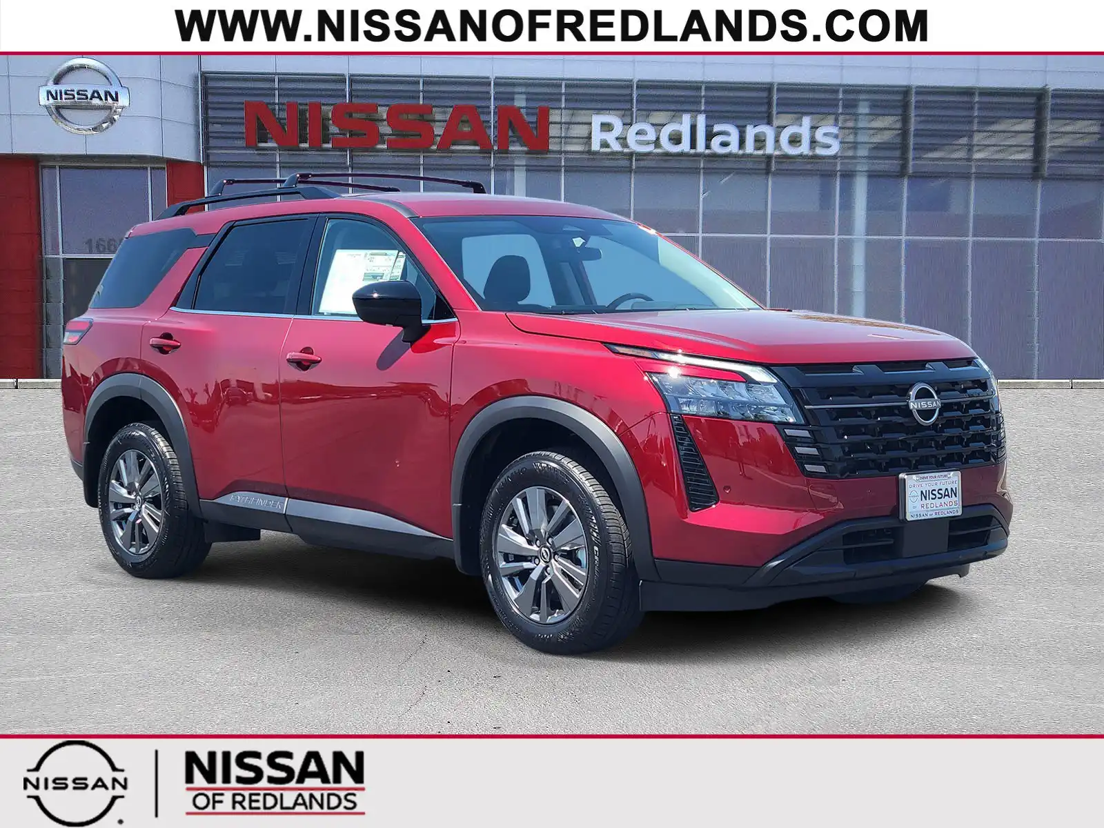 2026 Nissan Pathfinder SV 2WD's photo