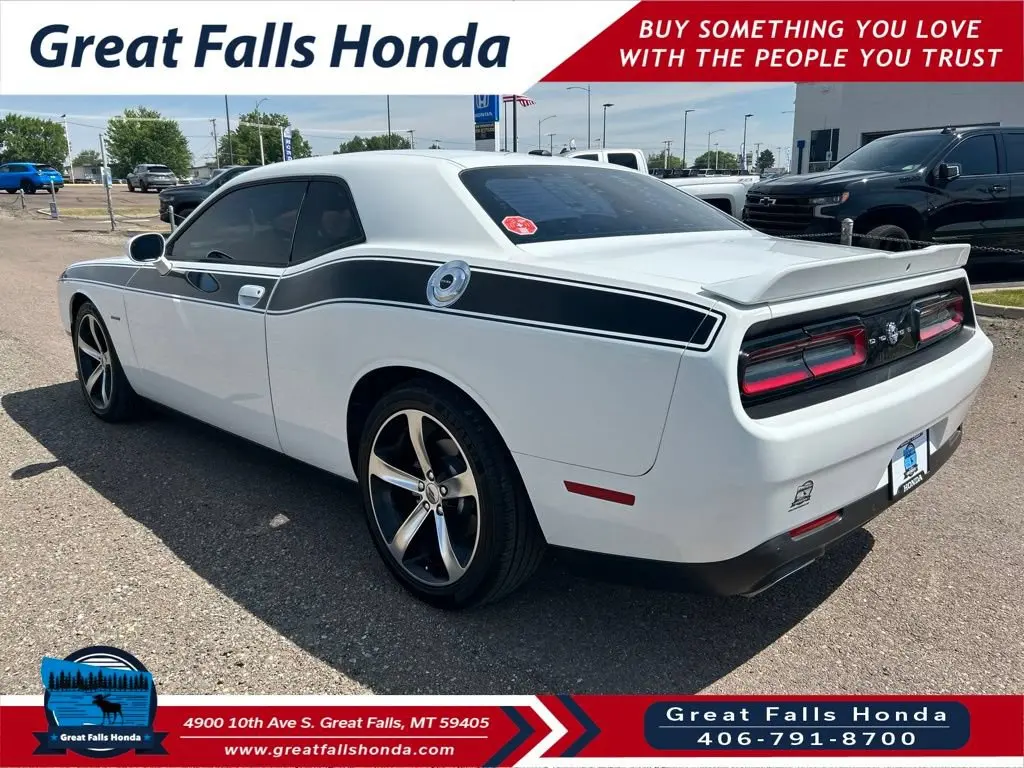 2019 Dodge Challenger R/T photo 5