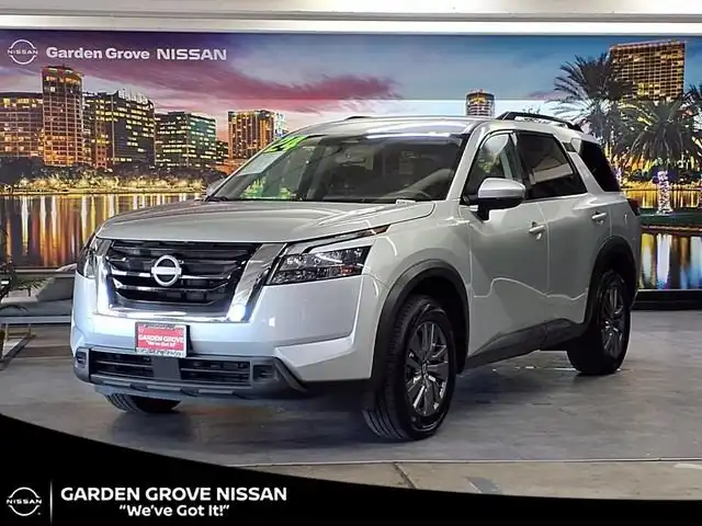 2024 Nissan Pathfinder SV 2WD's photo