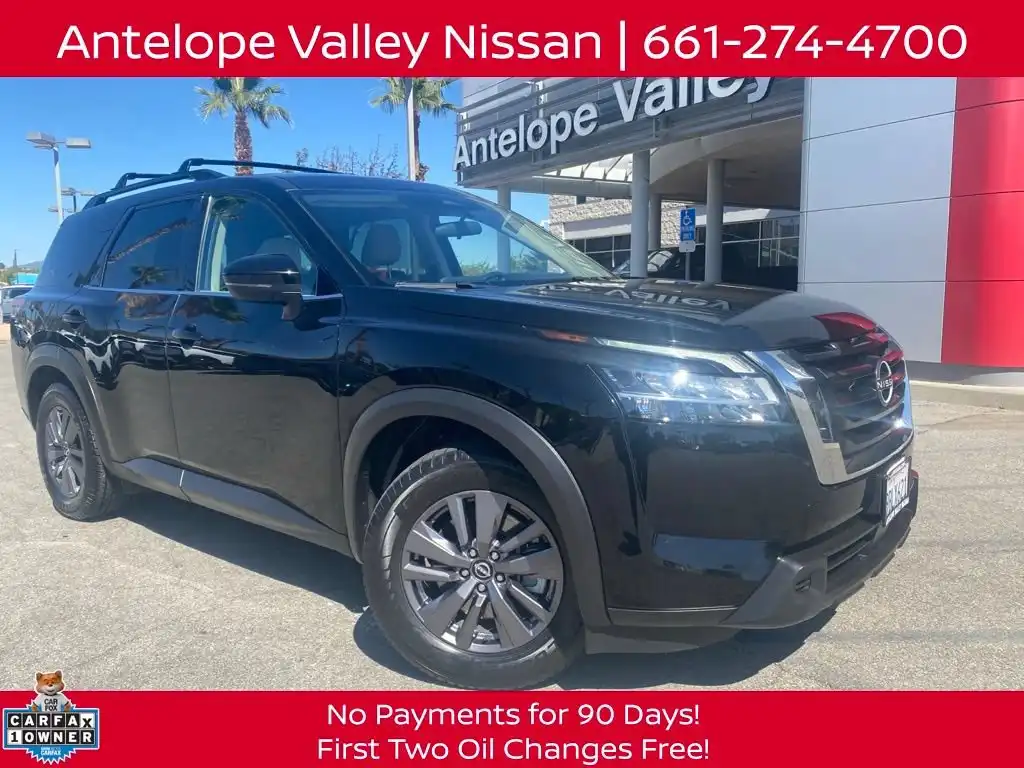 2022 Nissan Pathfinder SV 2WD's photo
