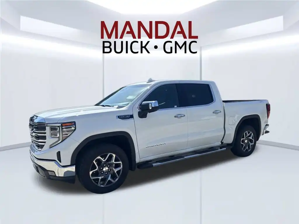 2025 GMC Sierra 4WD Crew Cab Short Box SLT's photo
