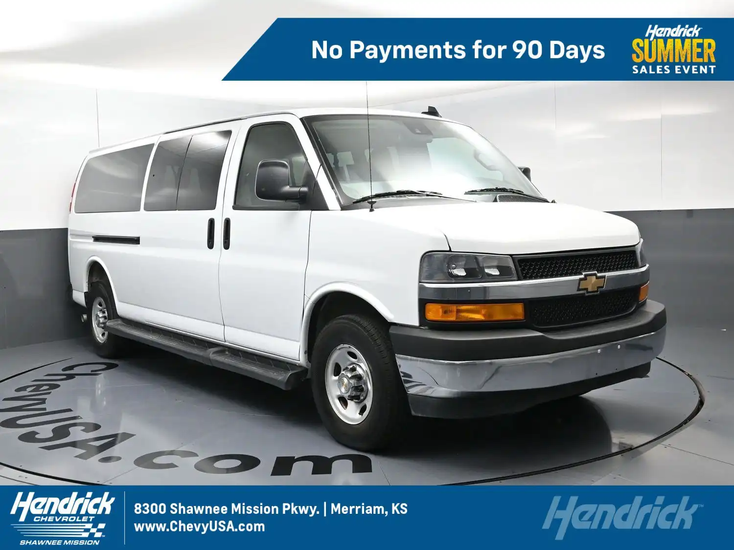 2025 Chevrolet Express 3500 LT Extended's photo