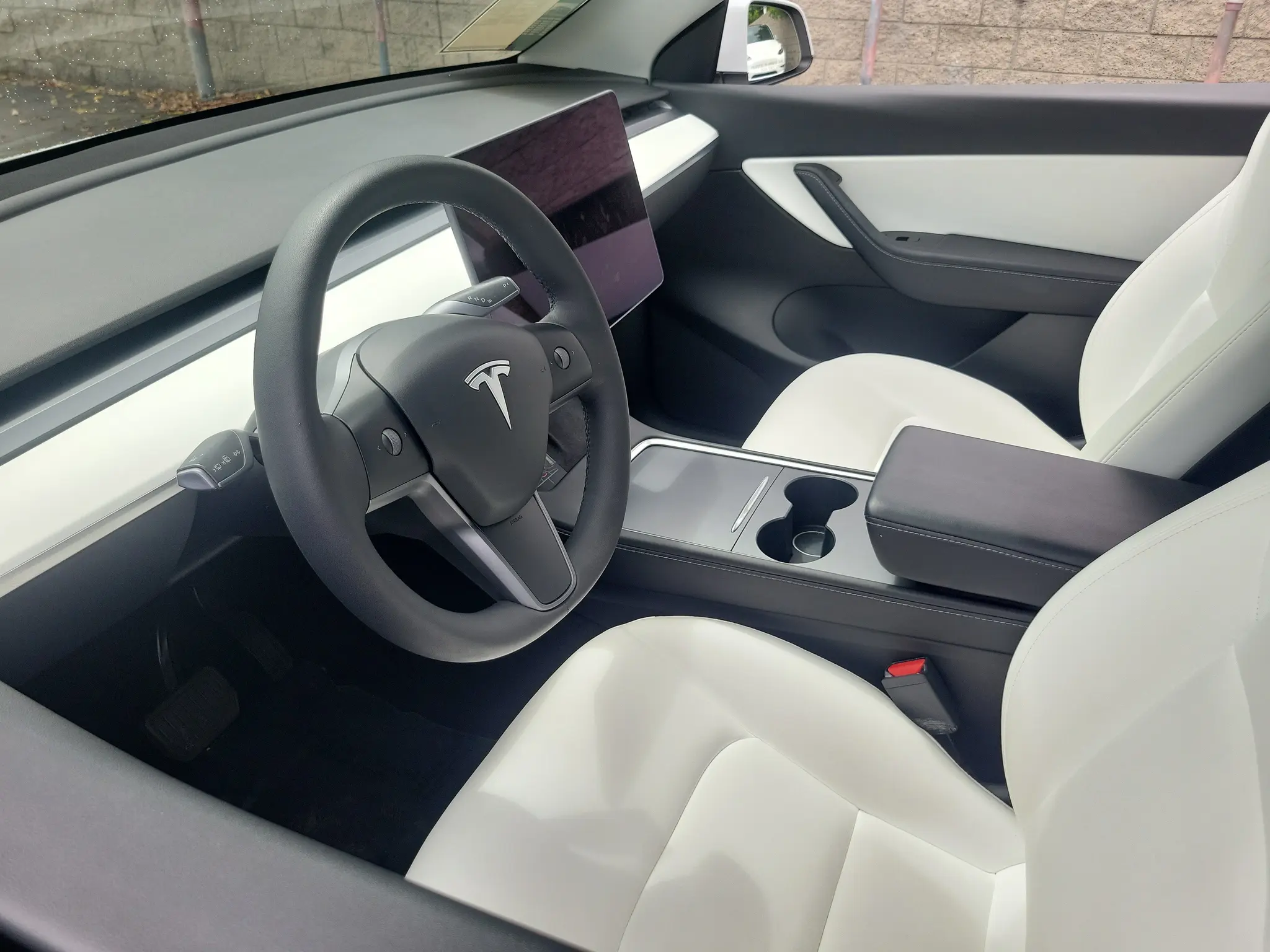 2022 Tesla Model Y Long Range Dual Motor AWD photo 3