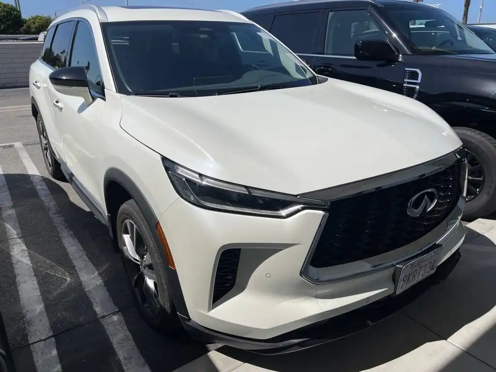 2024 INFINITI QX60 LUXE's photo