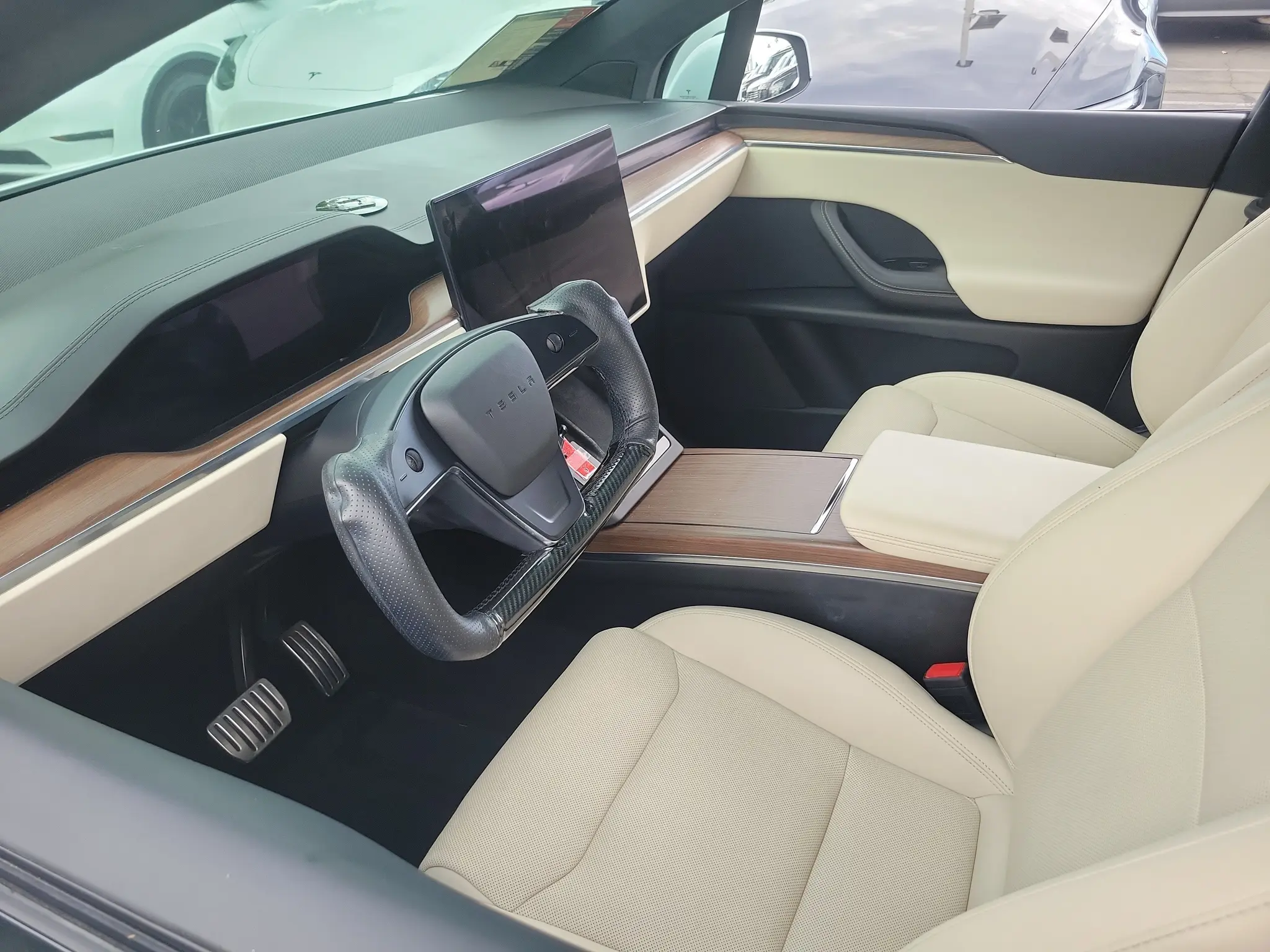 2023 Tesla Model X Long Range photo 3