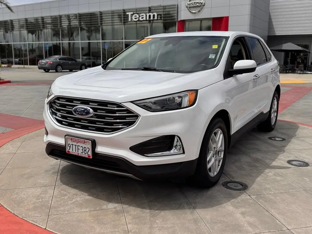 2022 Ford Edge SEL AWD photo 4