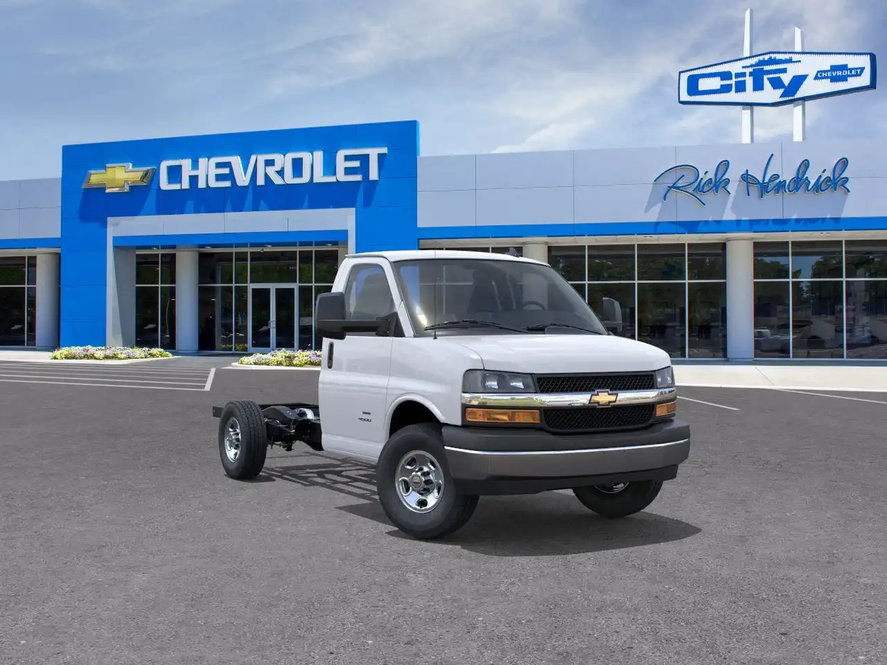 2025 Chevrolet Express 3500 139" WB's photo