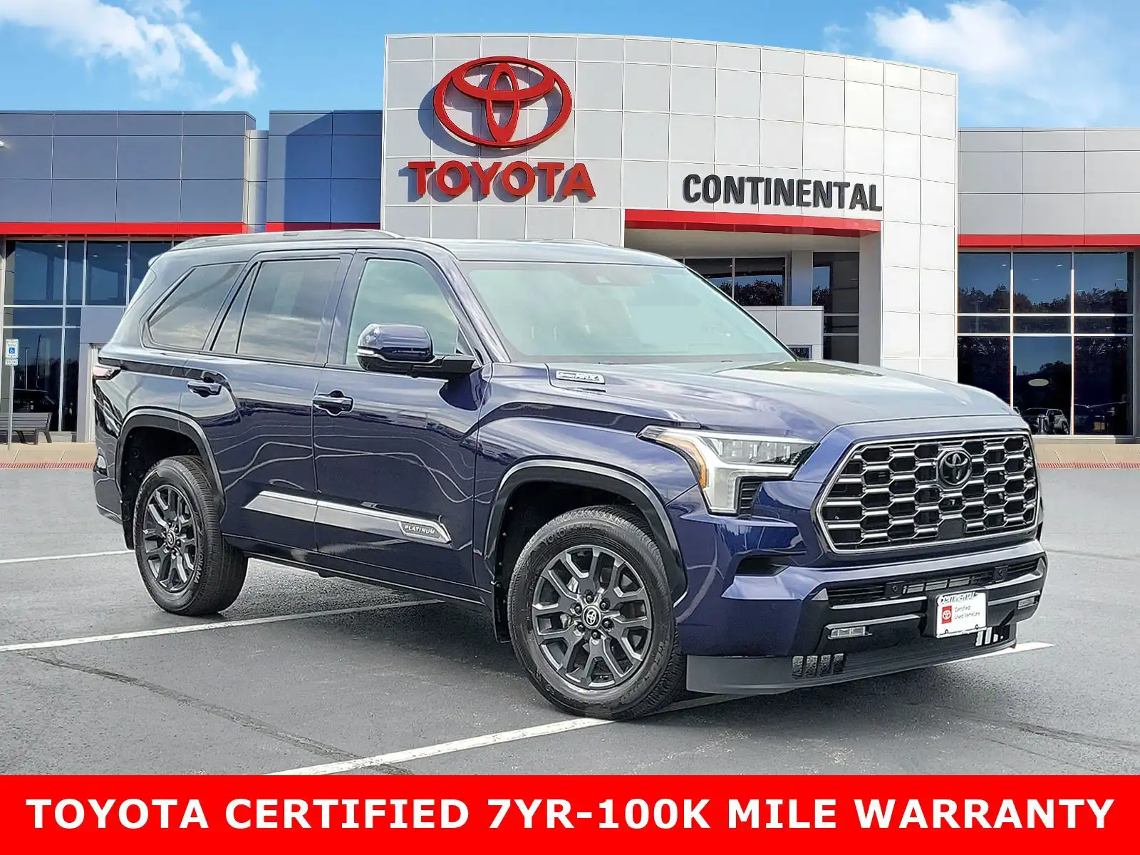 2025 Toyota Sequoia Platinum 4WD i-FORCE MAX Hybrid's photo
