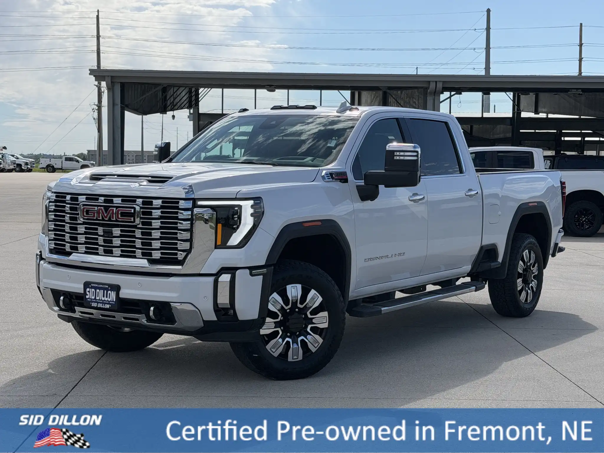 2024 GMC Sierra 4WD Crew Cab Standard Box Denali's photo