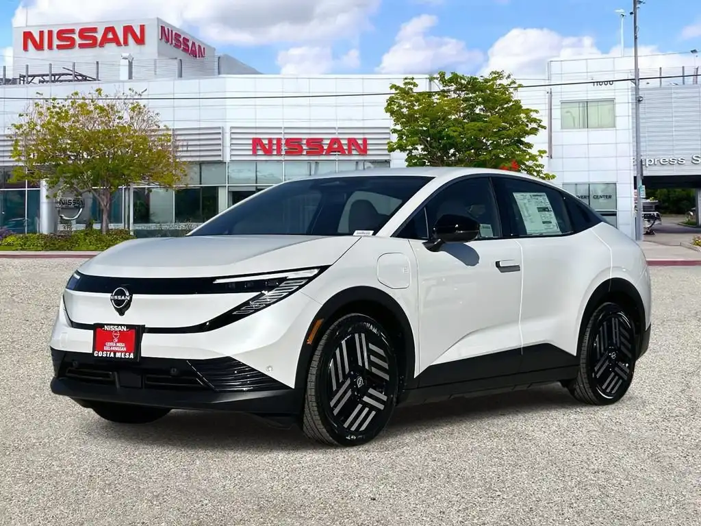 2026 Nissan Leaf SV Plus's photo