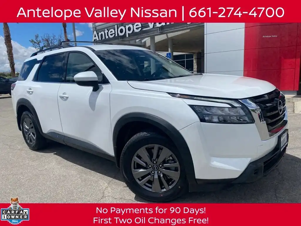 2025 Nissan Pathfinder SV 2WD's photo