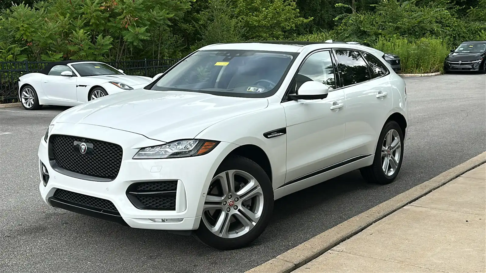 2017 Jaguar F-PACE 35t R-Sport AWD's photo