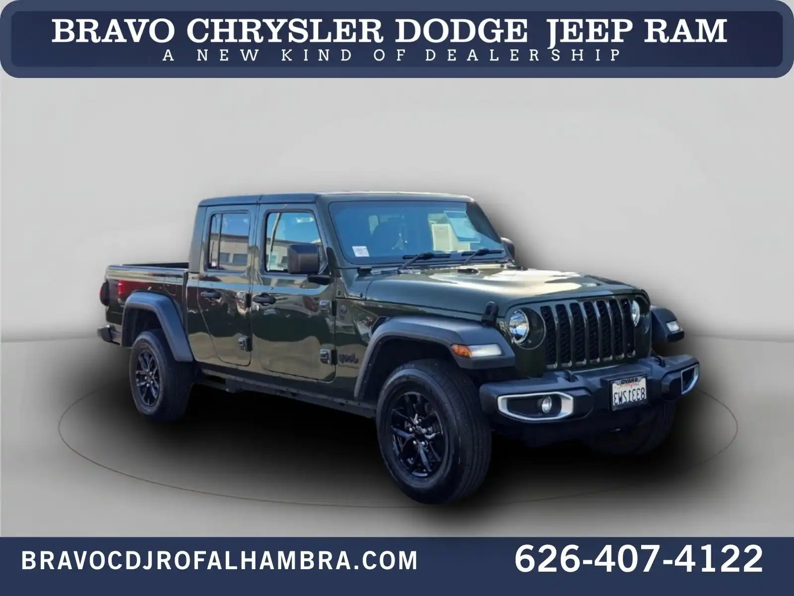2023 Jeep Gladiator Sport S's photo