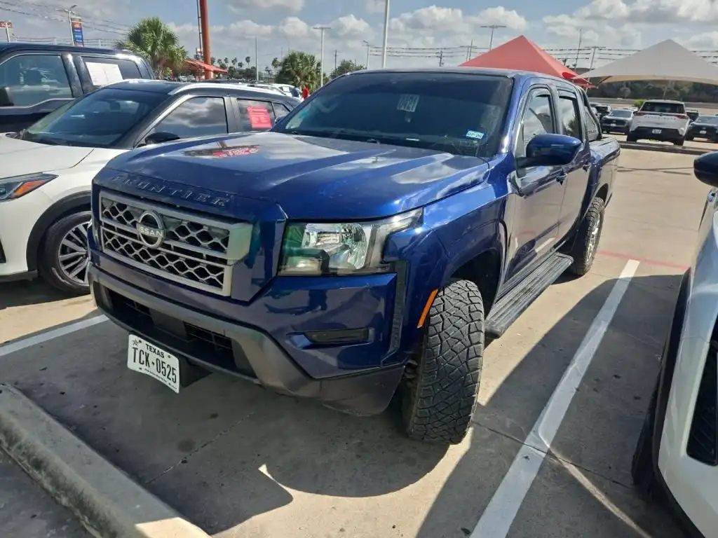 2022 Nissan Frontier SV Crew Cab 2WD SWB's photo