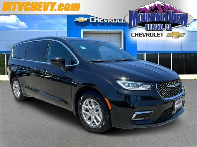 2025 Chrysler Pacifica Select photo 1