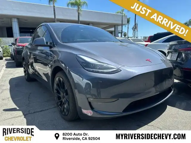 2023 Tesla Model Y Long Range Dual Motor All-Wheel Drive's photo
