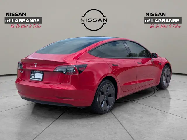 2023 Tesla Model 3 Base photo 5