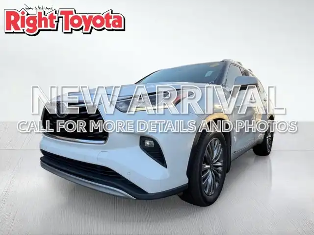 2021 Toyota Highlander Platinum Hybrid 4x4's photo