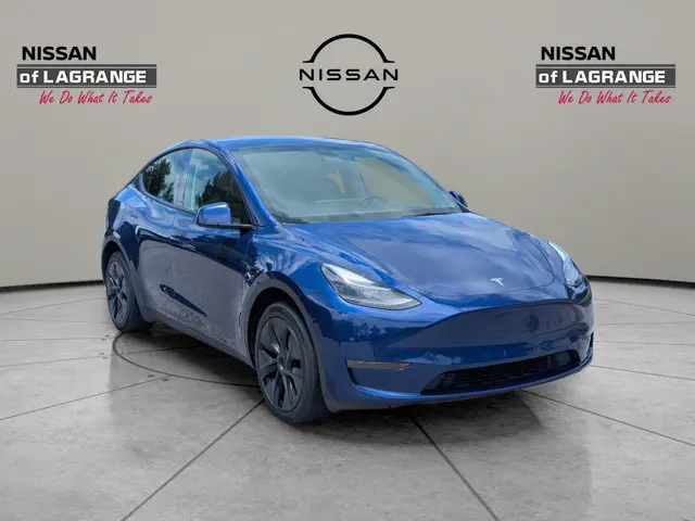 2024 Tesla Model Y Long Range Rear Wheel Drive photo 3