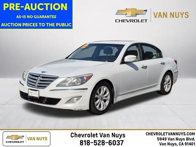 2012 Hyundai Genesis 3.8's photo