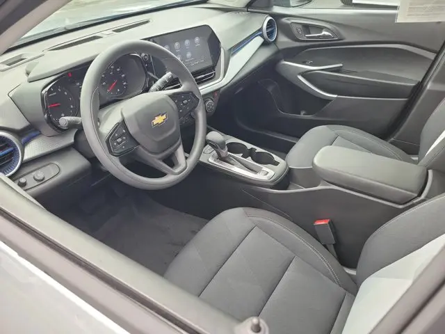 2026 Chevrolet Trax LS photo 3