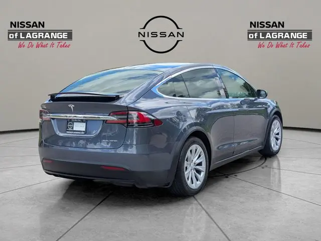 2020 Tesla Model X Long Range photo 5