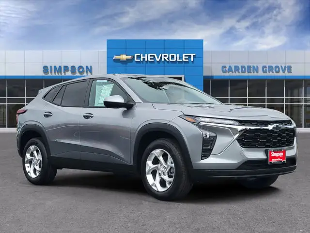 2026 Chevrolet Trax LS photo 1