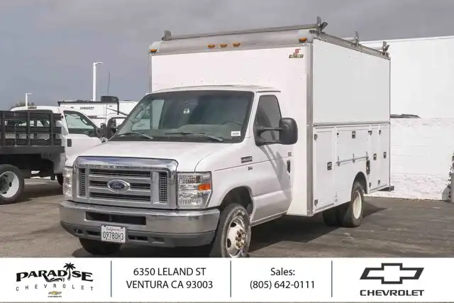2017 Ford E-Series DRW E-350 Super Duty 138 in WB's photo