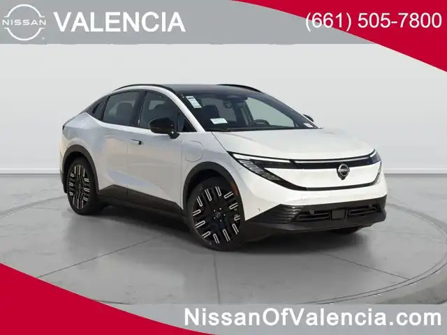 2026 Nissan Leaf Platinum+'s photo
