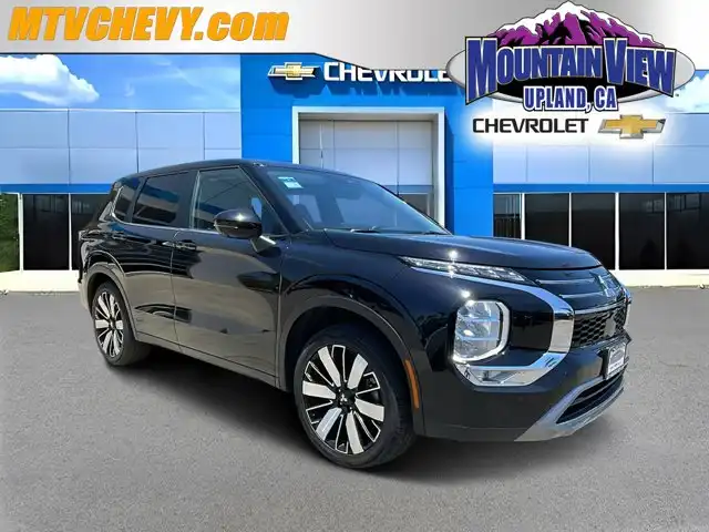 2025 Mitsubishi Outlander SE S-AWC's photo