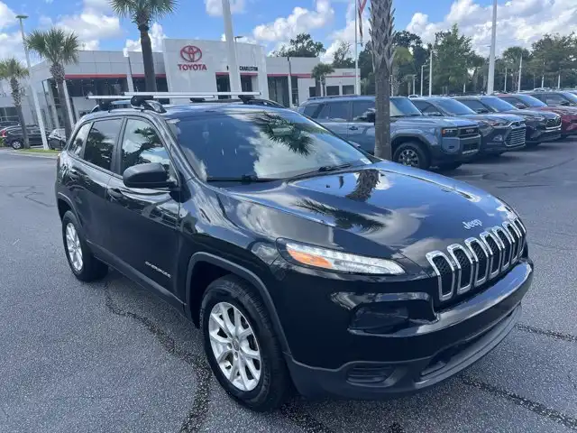 2016 Jeep Cherokee Sport 4WD's photo