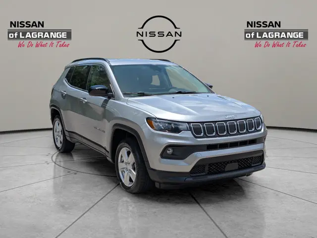 2022 Jeep Compass Latitude 4X4 photo 3