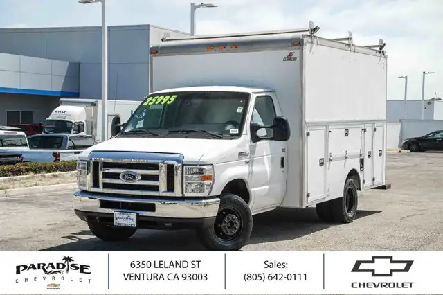 2017 Ford E-Series DRW E-350 Super Duty 138 in WB's photo