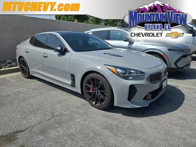 2022 Kia Stinger GT2's photo