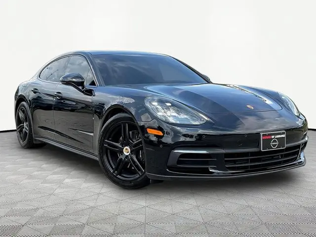 2020 Porsche Panamera 4 photo 4
