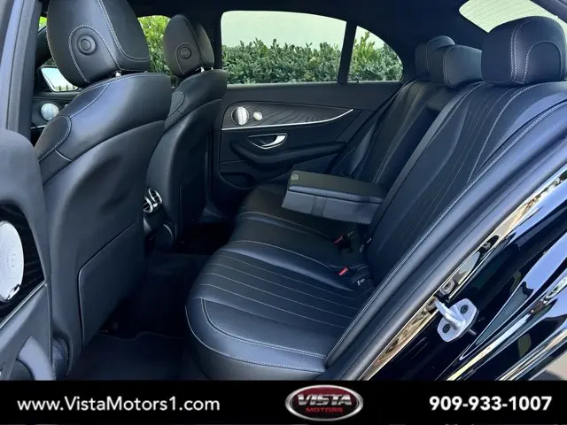2022 Mercedes-Benz E-Class E350 photo 3