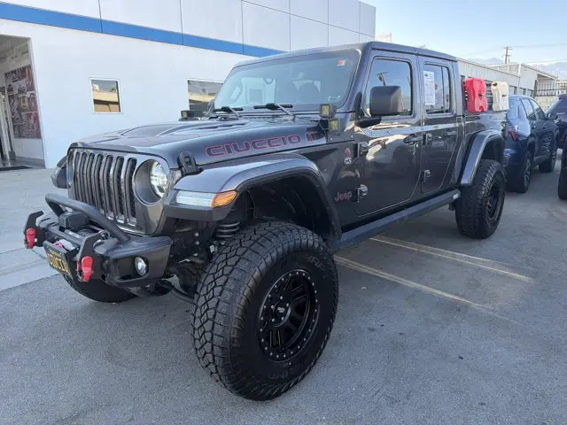 2020 Jeep Gladiator Rubicon photo 3