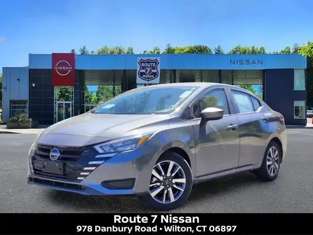 2025 Nissan Versa 1.6 SV CVT's photo