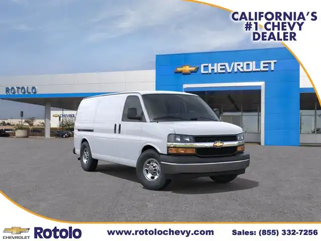 2026 Chevrolet Express 2500 Work Van HD's photo