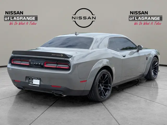 2023 Dodge Challenger R/T Scat Pack Widebody photo 5