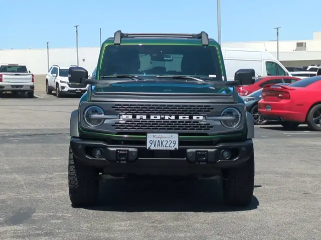 2025 Ford Bronco Badlands 4x4 photo 3
