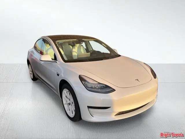 2019 Tesla Model 3 Standard Range photo 5