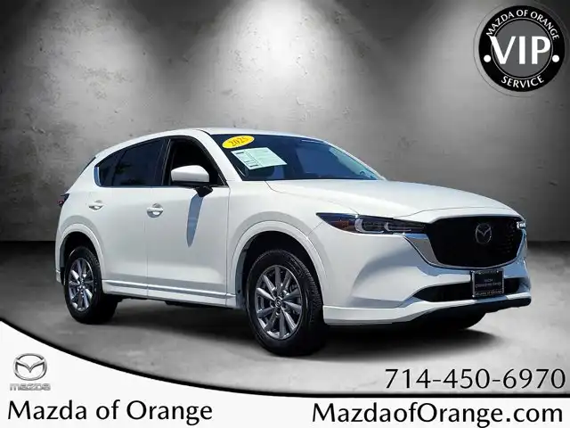 2025 Mazda CX-5 S Preferred package Auto AWD's photo